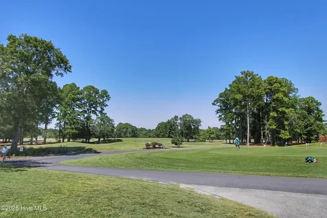 1005 Meadowlands Trail Calabash NC 28467