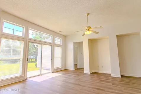 1005 Meadowlands Trail Calabash NC 28467