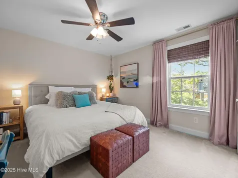111 Creek End Court Swansboro NC 28584