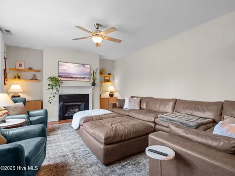 111 Creek End Court Swansboro NC 28584