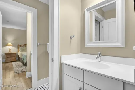 821 Schloss Street Wrightsville Beach NC 28480