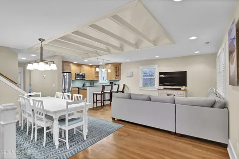 821 Schloss Street Wrightsville Beach NC 28480