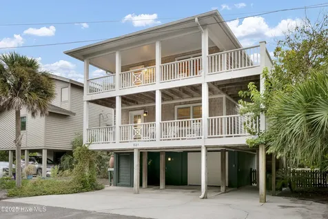 821 Schloss Street Wrightsville Beach NC 28480