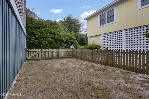 821 Schloss Street Wrightsville Beach NC 28480