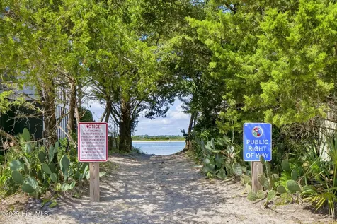 821 Schloss Street Wrightsville Beach NC 28480