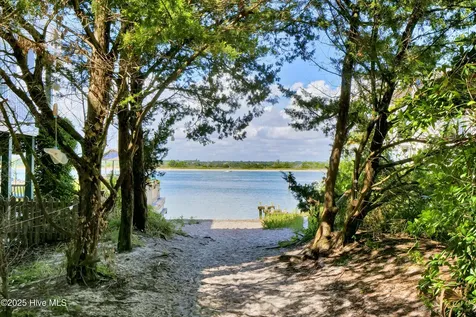 821 Schloss Street Wrightsville Beach NC 28480