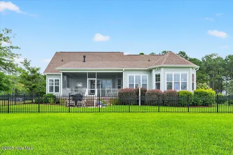 395 Canoe Court NW Calabash NC 28467