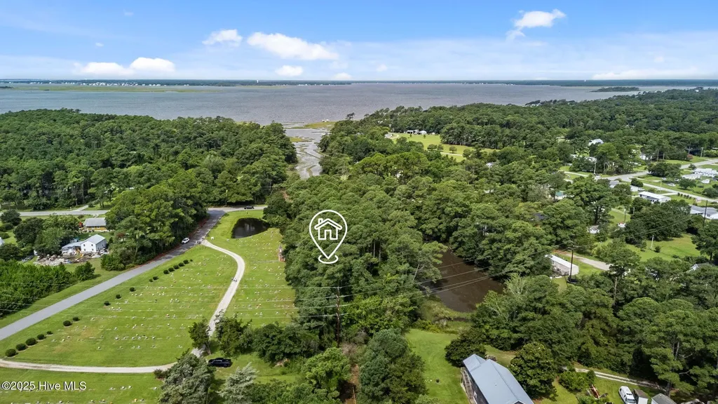 806 Highway 101 Beaufort NC 28516