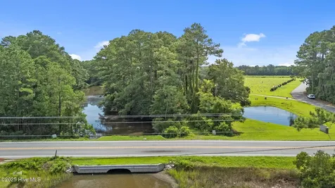 806 Highway 101 Beaufort NC 28516