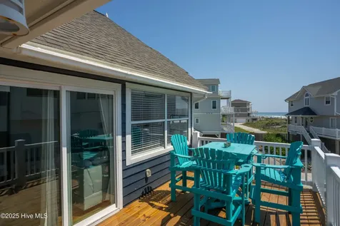 124 N Permuda Wynd Drive North Topsail Beach NC 28460