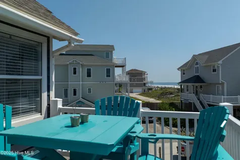 124 N Permuda Wynd Drive North Topsail Beach NC 28460