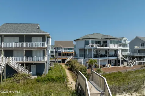 124 N Permuda Wynd Drive North Topsail Beach NC 28460