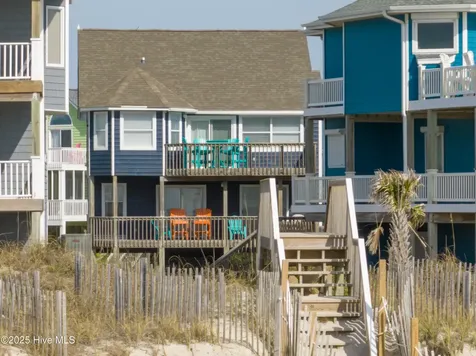 124 N Permuda Wynd Drive North Topsail Beach NC 28460