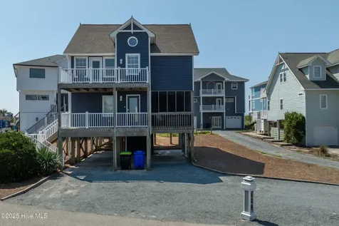 124 N Permuda Wynd Drive North Topsail Beach NC 28460
