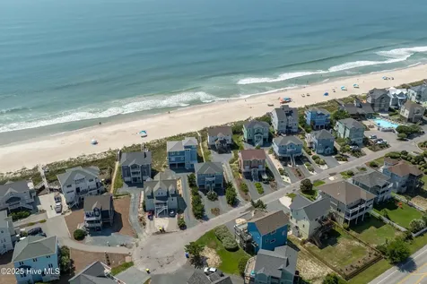 124 N Permuda Wynd Drive North Topsail Beach NC 28460