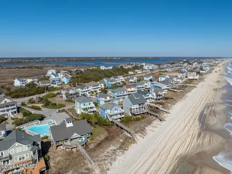 124 N Permuda Wynd Drive North Topsail Beach NC 28460