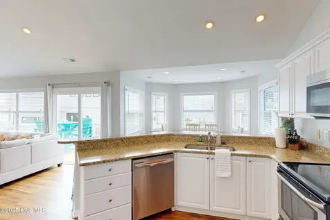 124 N Permuda Wynd Drive North Topsail Beach NC 28460
