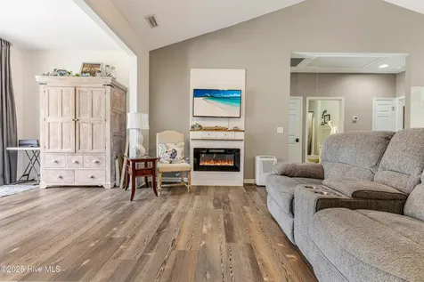 5065 Wyncie Wynd Southport NC 28461