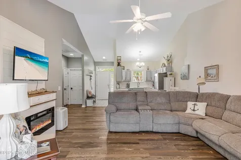 5065 Wyncie Wynd Southport NC 28461