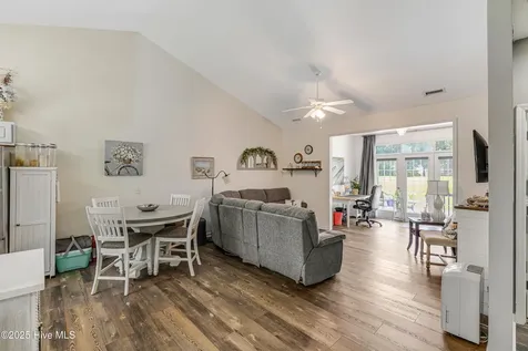 5065 Wyncie Wynd Southport NC 28461