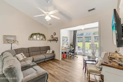 5065 Wyncie Wynd Southport NC 28461