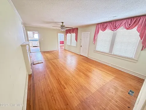 617 N Church Street Mount Olive NC 28365
