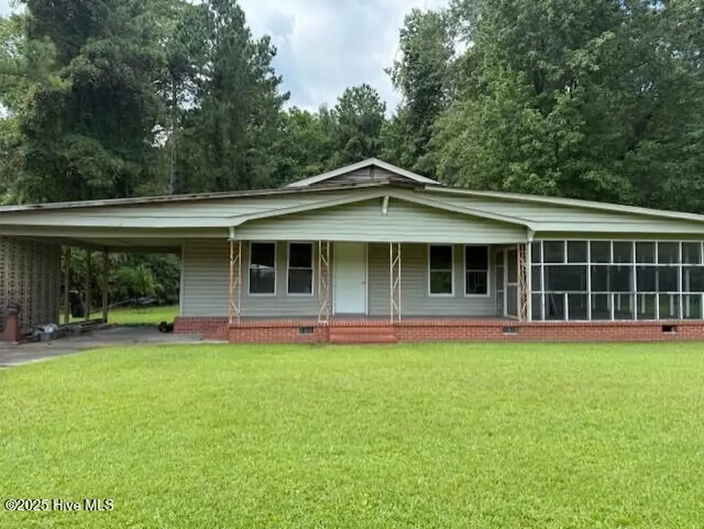 9400 Us Highway 17 Pollocksville NC 28573