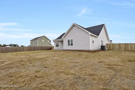 20 Peach Court Burgaw NC 28425