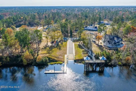 9213 Fallen Pear Lane NE Leland NC 28451