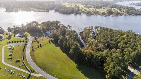 572 Dawson Creek Boulevard Oriental NC 28571