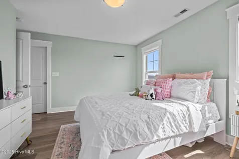 1710 Olde Farm Road Morehead City NC 28557