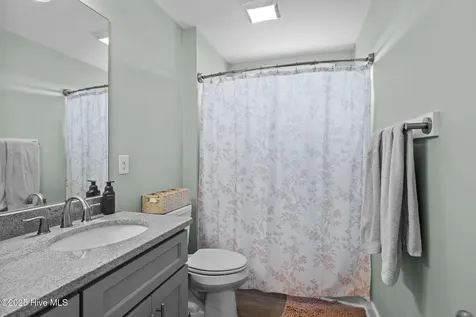 1710 Olde Farm Road Morehead City NC 28557