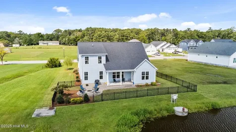 1710 Olde Farm Road Morehead City NC 28557