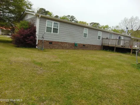 267 Sixth Street Aurora NC 27806