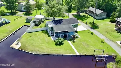 173 Hideaway Road Belhaven NC 27810