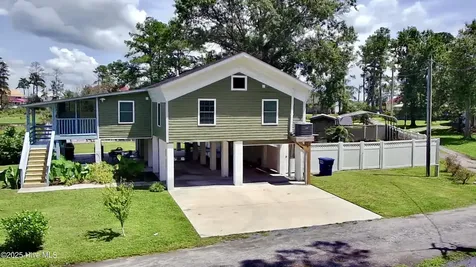173 Hideaway Road Belhaven NC 27810