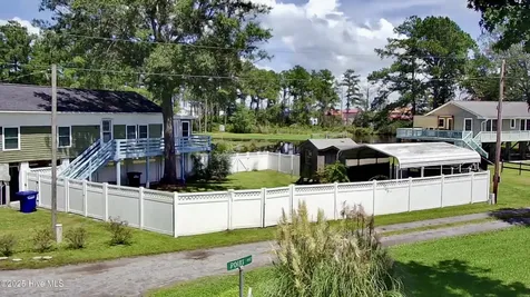 173 Hideaway Road Belhaven NC 27810