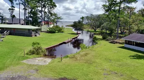173 Hideaway Road Belhaven NC 27810