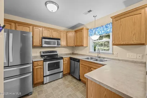 111 Twin Creek Lane Havelock NC 28532