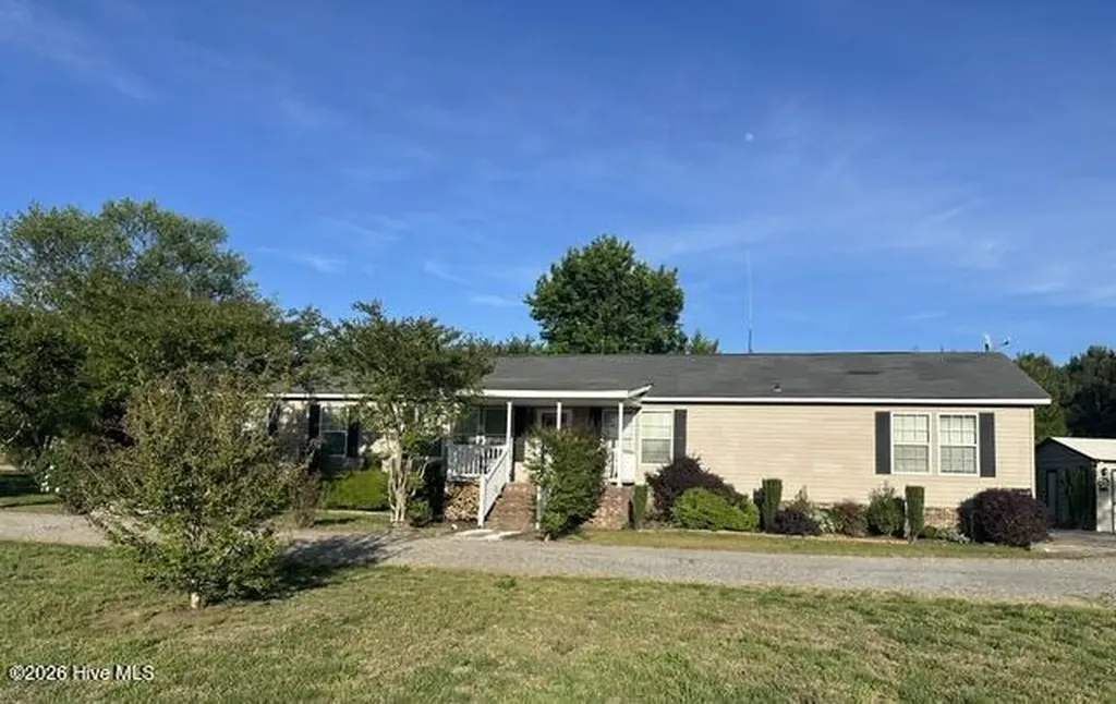 811 Low Ground Road Enfield NC 27823