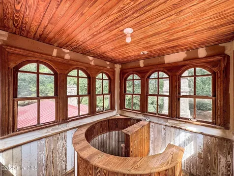393 Moltonville Road Clinton NC 28328