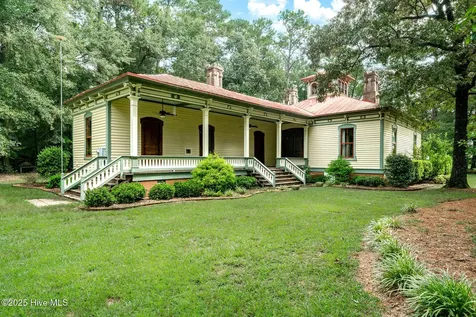 393 Moltonville Road Clinton NC 28328