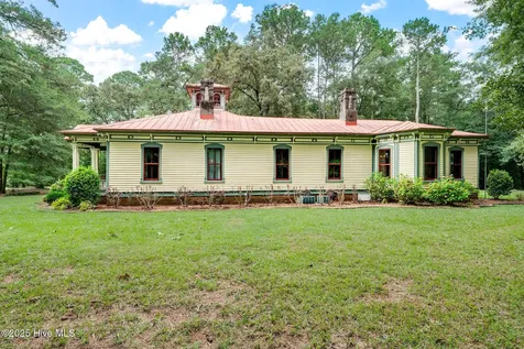 393 Moltonville Road Clinton NC 28328