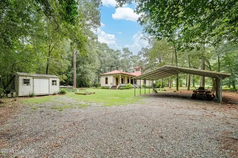 393 Moltonville Road Clinton NC 28328