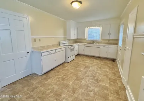 306 Wilson Avenue Kinston NC 28501