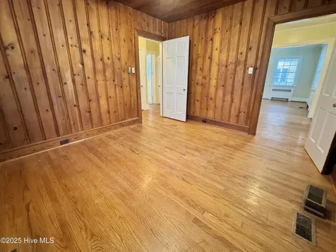 306 Wilson Avenue Kinston NC 28501