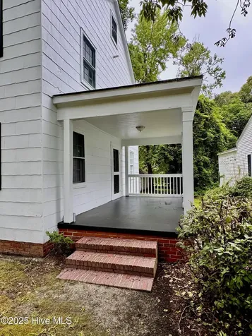 306 Wilson Avenue Kinston NC 28501