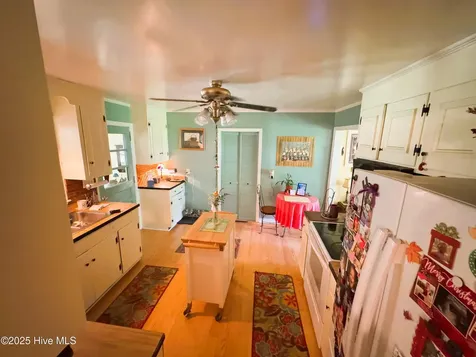320 Aiken Road Southern Pines NC 28387