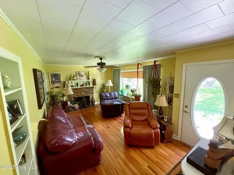320 Aiken Road Southern Pines NC 28387