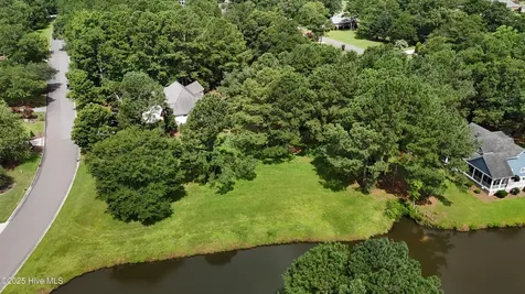 143 Red Fox Run Drive Wallace NC 28466